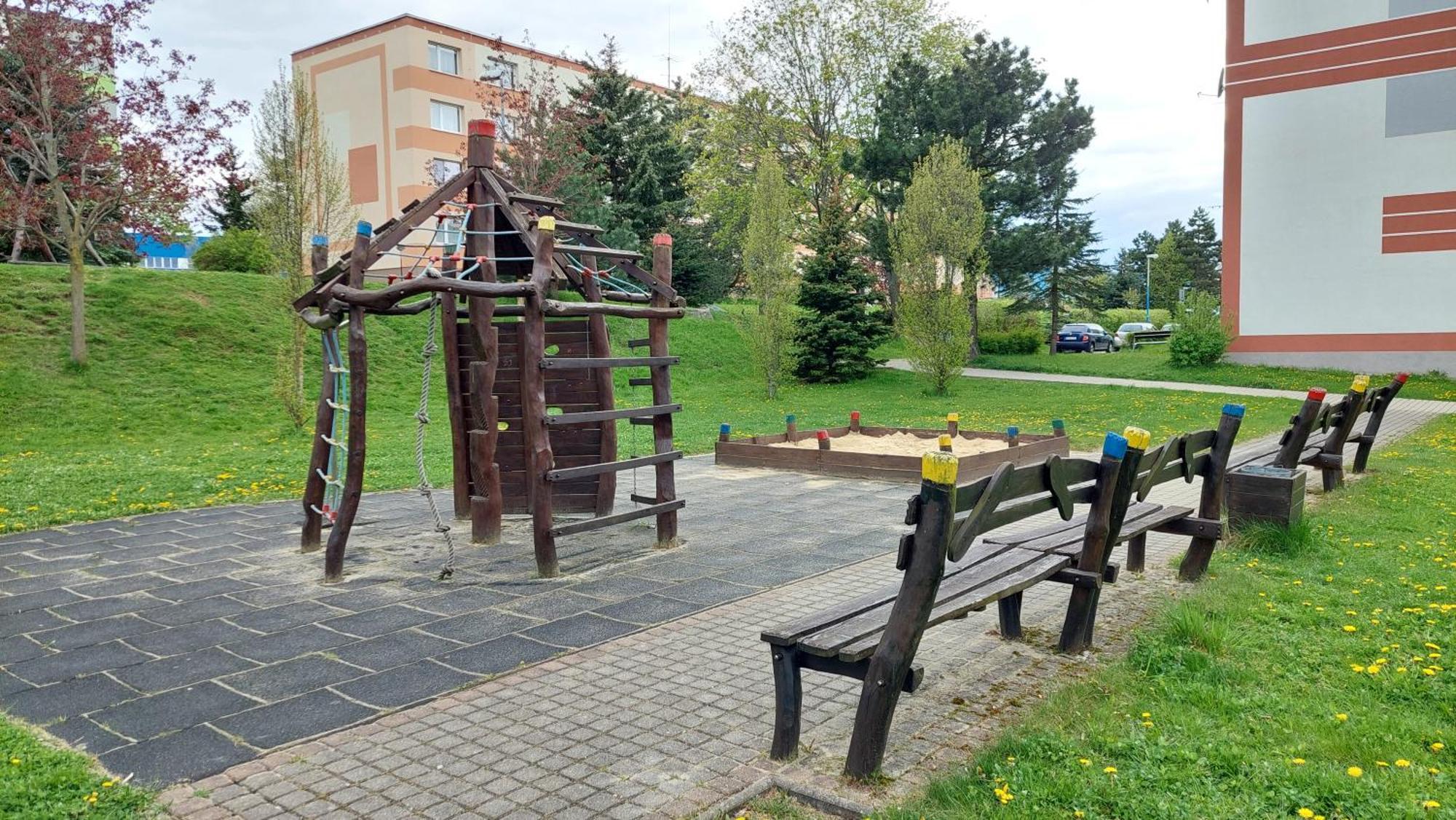 Karki Music Apartment Poprad Esterno foto